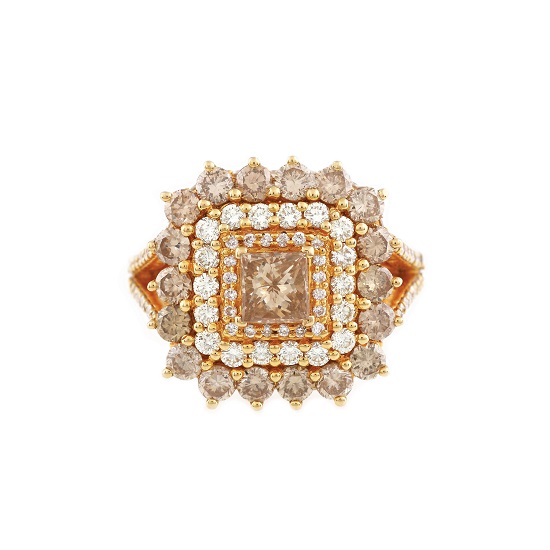 ”Azalea” - splendid inel din aur, decorat cu diamante